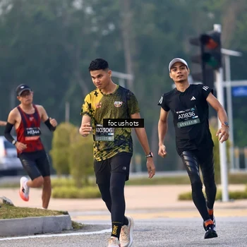Runner Photo 6744410