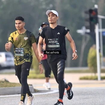 Runner Photo 6744431