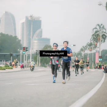 Runner Photo 6744556