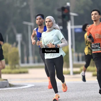 Runner Photo 6744575