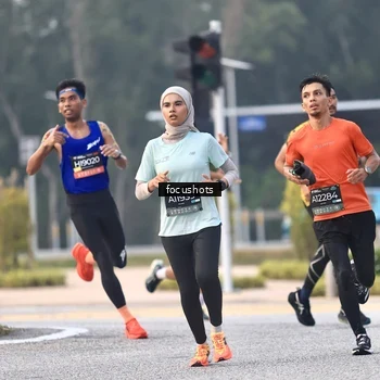 Runner Photo 6744579