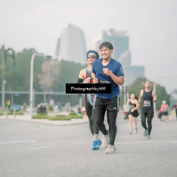 Runner Photo 6744584