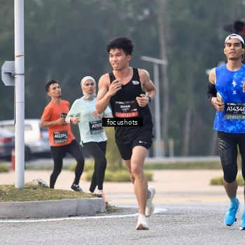 Runner Photo 6744591