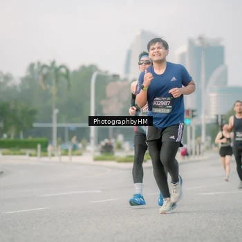 Runner Photo 6744596
