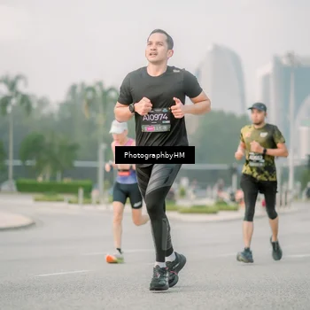 Runner Photo 6744667