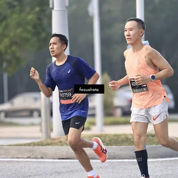 Runner Photo 6744670