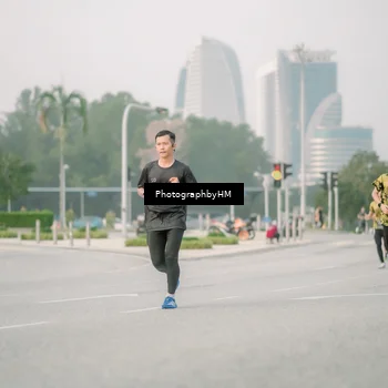 Runner Photo 6744672