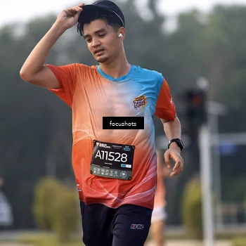 Runner Photo 6744687