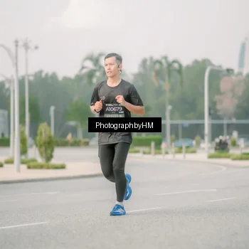 Runner Photo 6744699