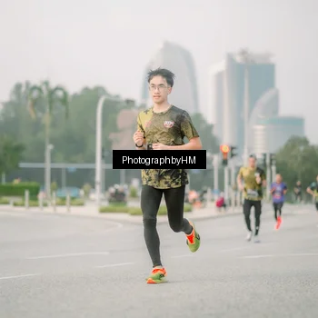 Runner Photo 6744704