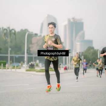 Runner Photo 6744705
