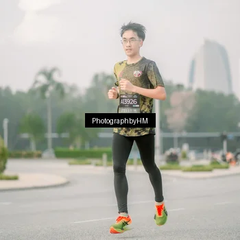 Runner Photo 6744710