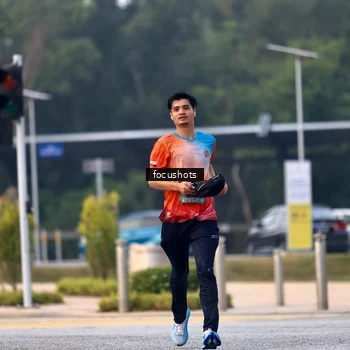 Runner Photo 6744713