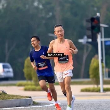 Runner Photo 6744714