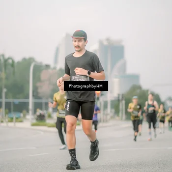 Runner Photo 6744731