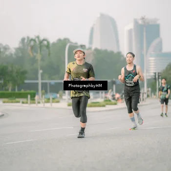 Runner Photo 6744745