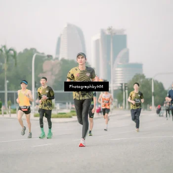 Runner Photo 6744759