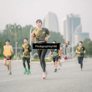 Runner Photo 6744777