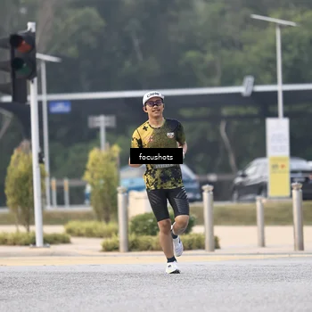 Runner Photo 6744786