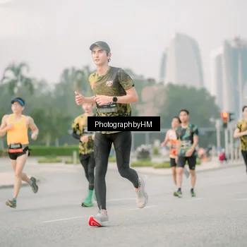 Runner Photo 6744792