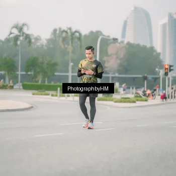 Runner Photo 6744875