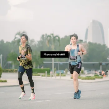Runner Photo 6745001