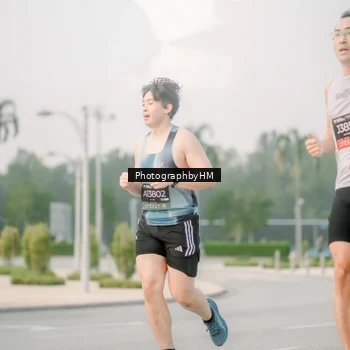 Runner Photo 6745029