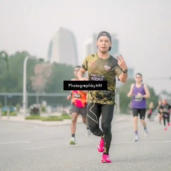 Runner Photo 6745049