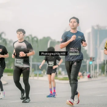 Runner Photo 6745116