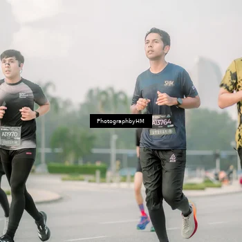 Runner Photo 6745123