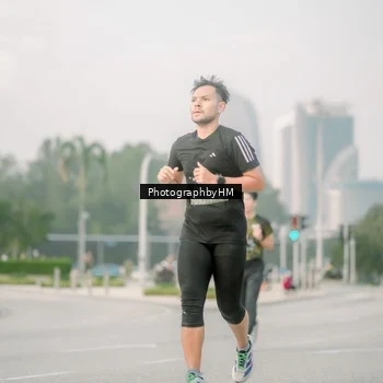 Runner Photo 6745192