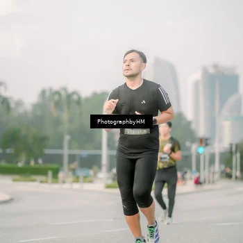 Runner Photo 6745201