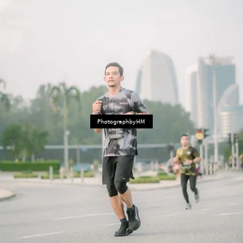 Runner Photo 6745251