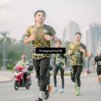 Runner Photo 6745376