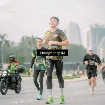 Runner Photo 6745378