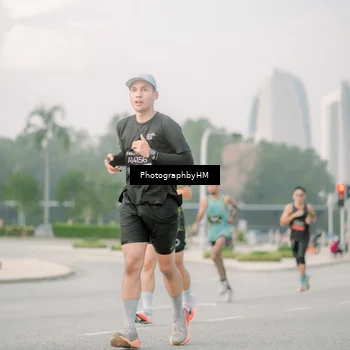 Runner Photo 6745410