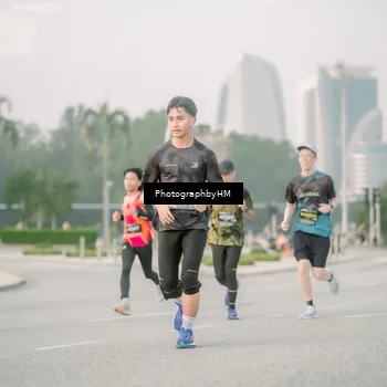 Runner Photo 6745458