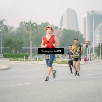 Runner Photo 6745499