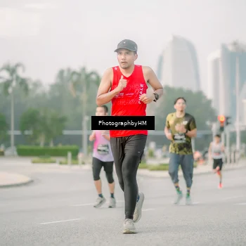 Runner Photo 6745631