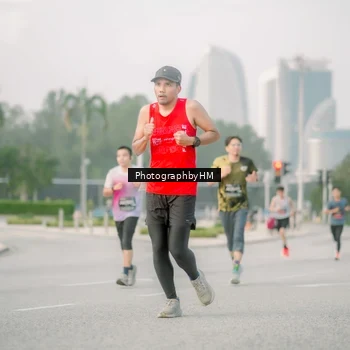 Runner Photo 6745642