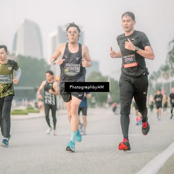 Runner Photo 6745674