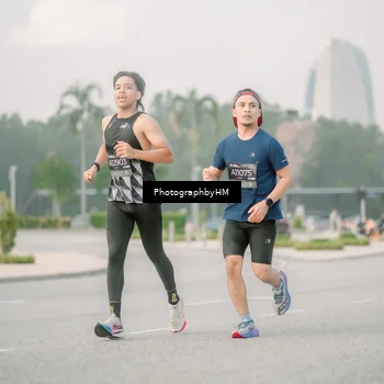 Runner Photo 6745714