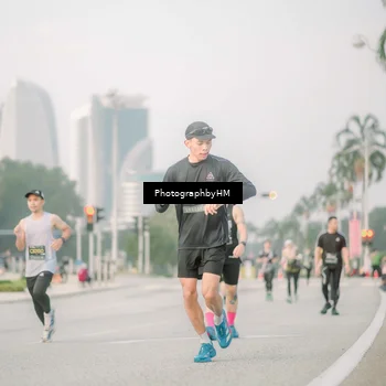 Runner Photo 6745720