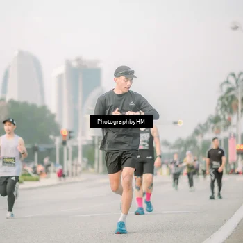 Runner Photo 6745728