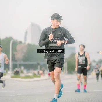 Runner Photo 6745748