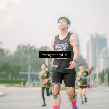 Runner Photo 6745771