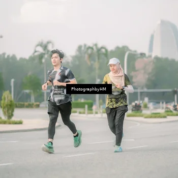 Runner Photo 6745803