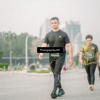 Runner Photo 6745817