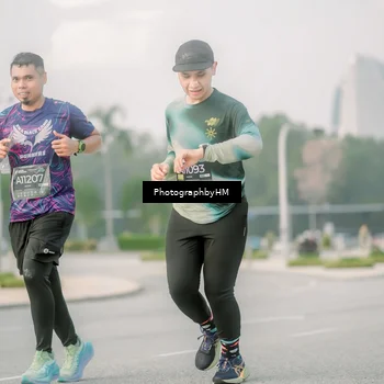 Runner Photo 6745886