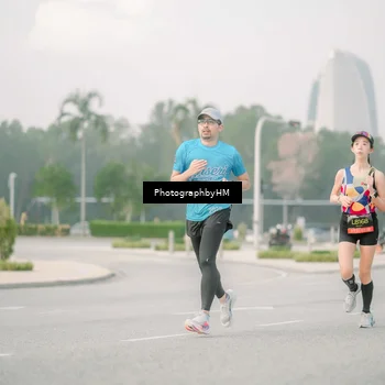 Runner Photo 6746487